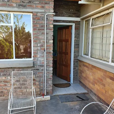 Kol-In Self Catering Apartment Prieska Exterior photo
